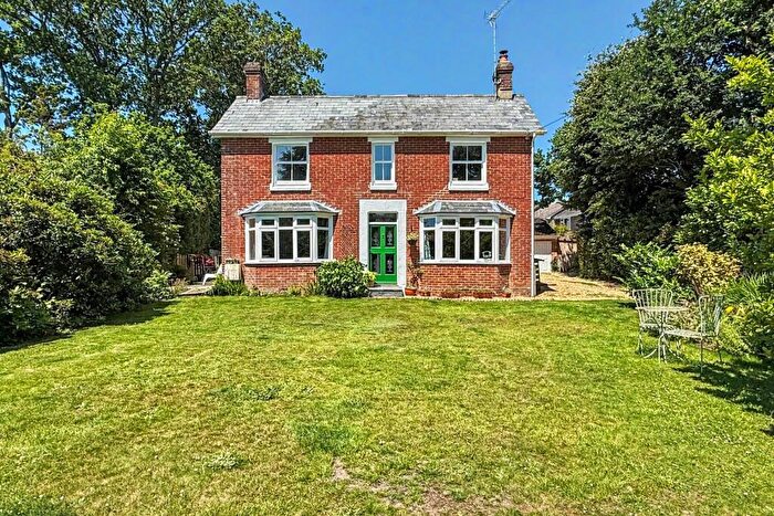 4 Bedroom Detached House For Sale In Fordingbridge, SP6