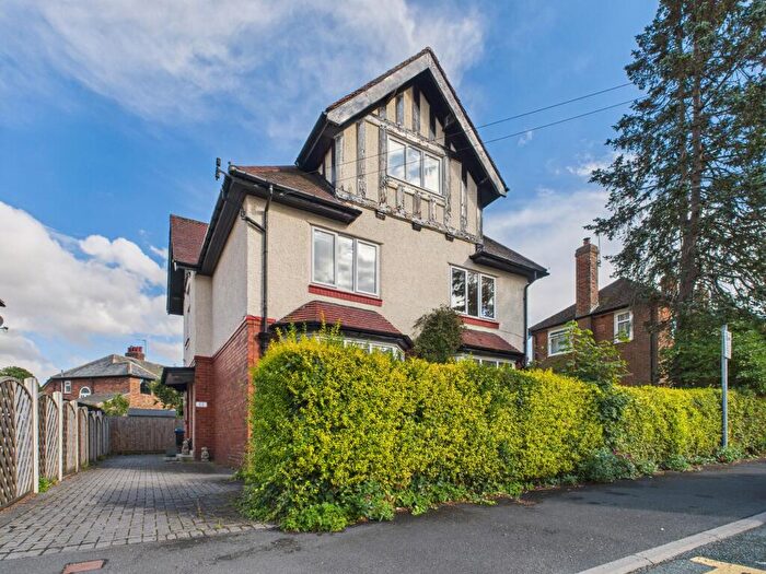 3 Bedroom Flat To Rent In Woodside, Harrogate, HG1