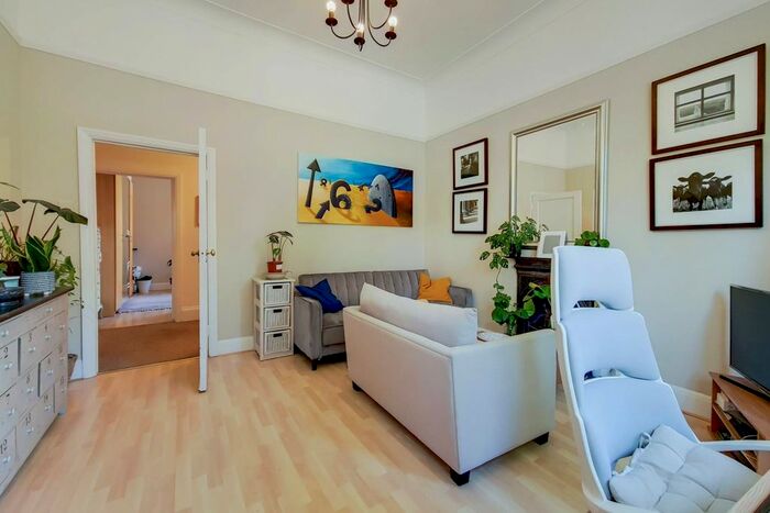 2 Bedroom Flat To Rent In Eaton Rise, Ealing Broadway, London, W5