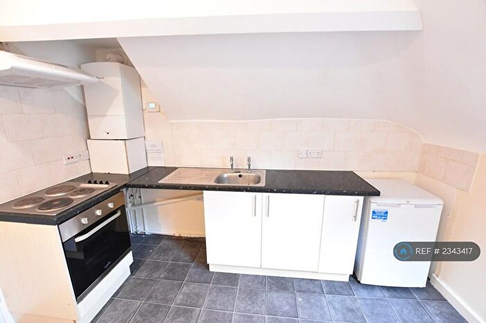 1 Bedroom Flat To Rent In Crescent Road, Luton, LU2