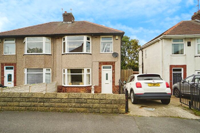3 Bedroom Semi-Detached House For Sale In Farview Road, Sheffield Lane Top, S5