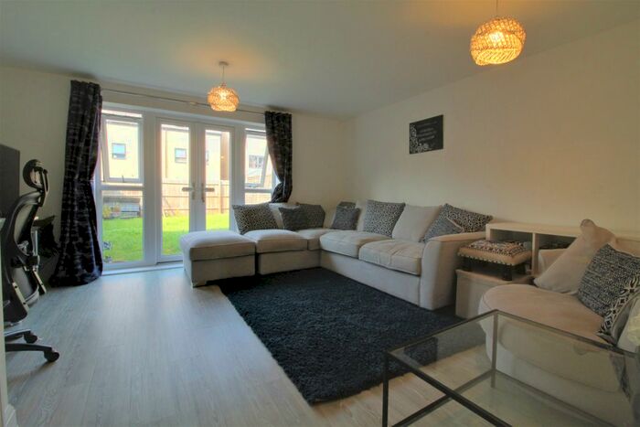 3 Bedroom Semi-Detached House To Rent In St. Lukes Road, Birmingham, B5