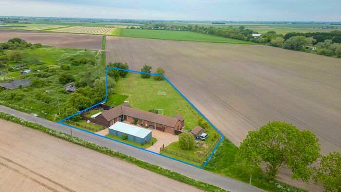 6 Bedroom Barn Conversion For Sale In Gull Drove, Guyhirn, Wisbech, Cambs, PE13