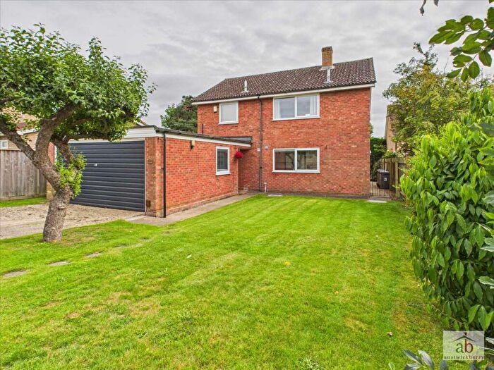 4 Bedroom Detached House To Rent In Birchwood Drive, Rushmere St Andrew, Ipswich, IP5