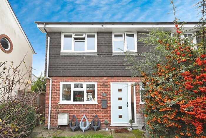 5 Bedroom Semi-Detached House For Sale In Hedingham Road, Halstead, CO9