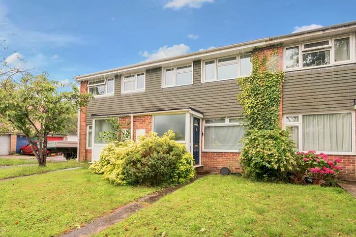 3 Bedroom Terraced House To Rent In Oakwood Drive, Southampton, SO16