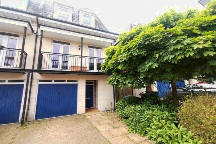 4 Bedroom Property To Rent In Exchange Mews, Tunbridge Wells, TN4