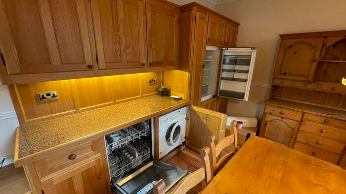 2 Bedroom Flat To Rent In Uttoxeter New Road, Derby, Derbyshire, DE22