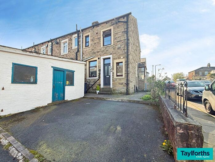 3 Bedroom Property For Sale In Rosemount Avenue, Barnoldswick, BB18
