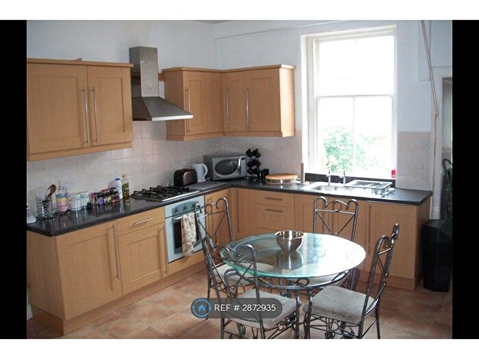 4 Bedroom Flat To Rent In Bridge Street, St. Andrews, KY16