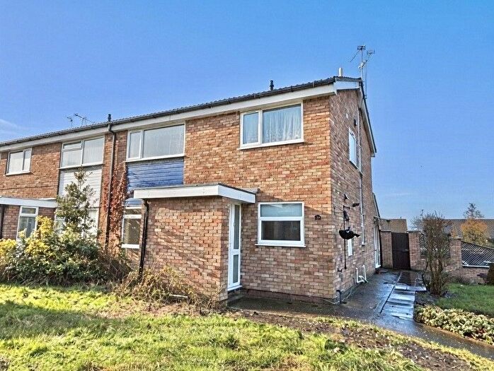 2 Bedroom Maisonette For Sale In Tavistock Drive, Leicester, Leicestershire., LE5