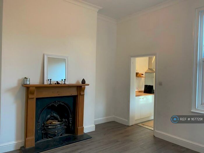 1 Bedroom Flat To Rent In Belvoir Road, Bristol, BS6