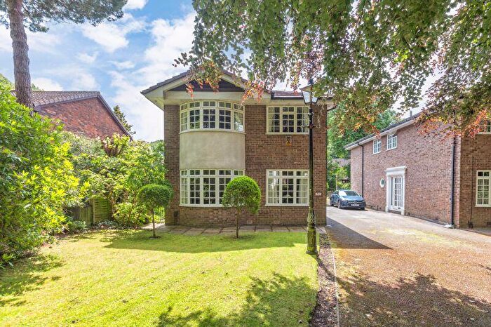 3 Bedroom Detached House For Sale In St. Anns Road, Manchester, M25
