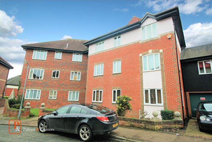 1 Bedroom Apartment To Rent In Nicholsons Grove, Colchester, Essex, CO1