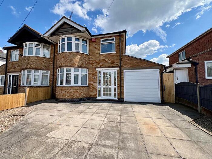 3 Bedroom Semi-Detached House For Sale In Shackerdale Road, Wigston, LE18