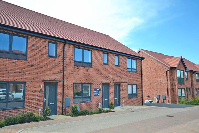 3 Bedroom Terraced House For Sale In Rambouillet Drive, Whitehouse Park, Milton Keynes, Buckinghamshire, MK8