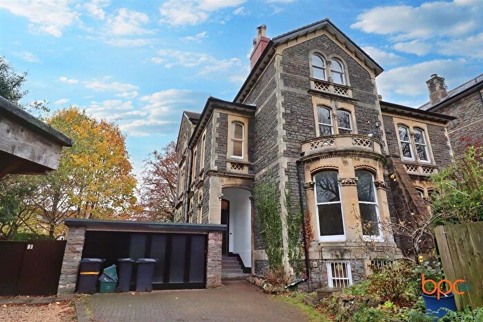 Studio To Rent In B, Elton Road, Bristol, BS8