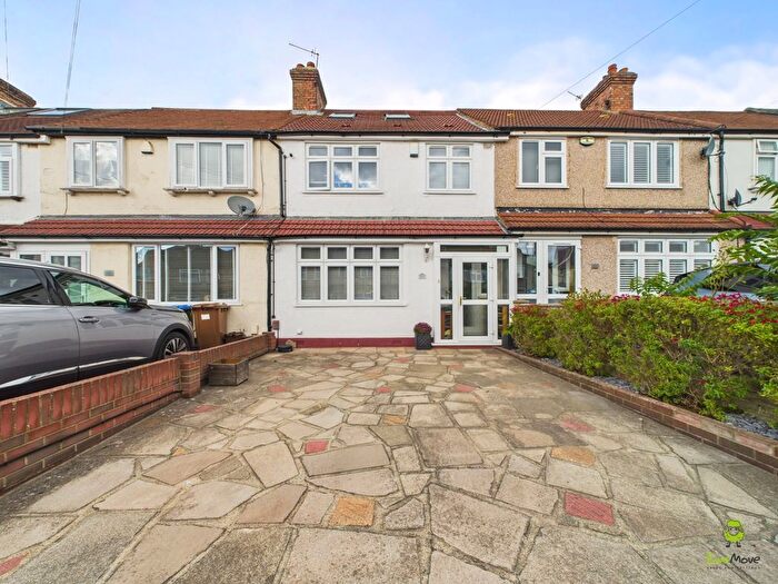4 Bedroom Terraced House For Sale In Glenview, London, SE2