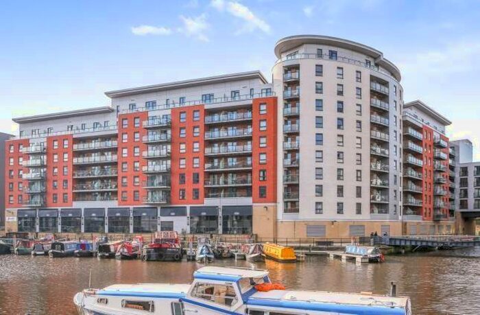 2 Bedroom Apartment To Rent In Mackenzie House, Leeds Dock, LS10