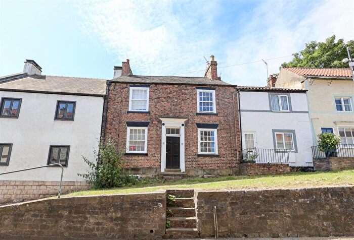 3 Bedroom Terraced House For Sale In Allhallowgate, Ripon, HG4