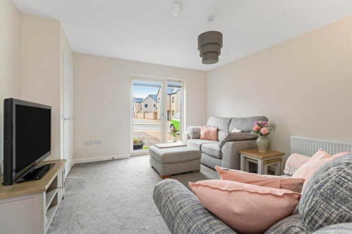 3 Bedroom End Of Terrace House For Sale In Lairdship Drive, Sighthill, Edinburgh, EH11