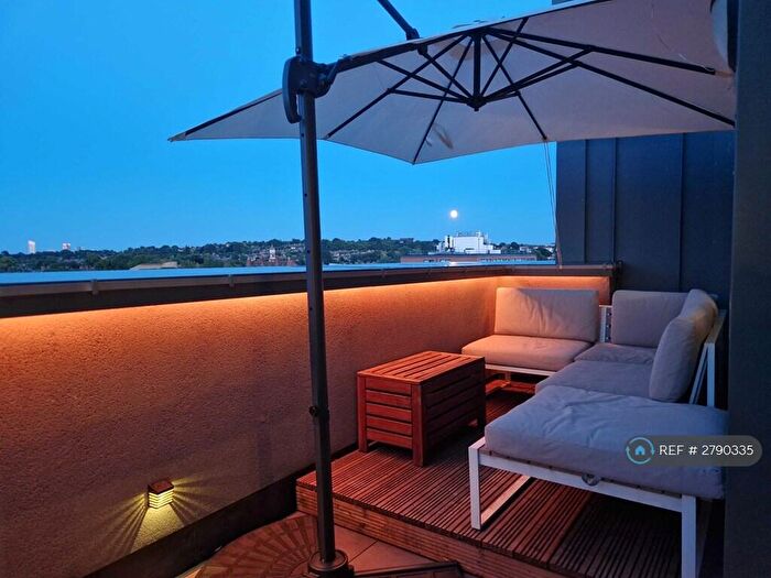 3 Bedroom Penthouse To Rent In Pomeroy Street, London, SE14