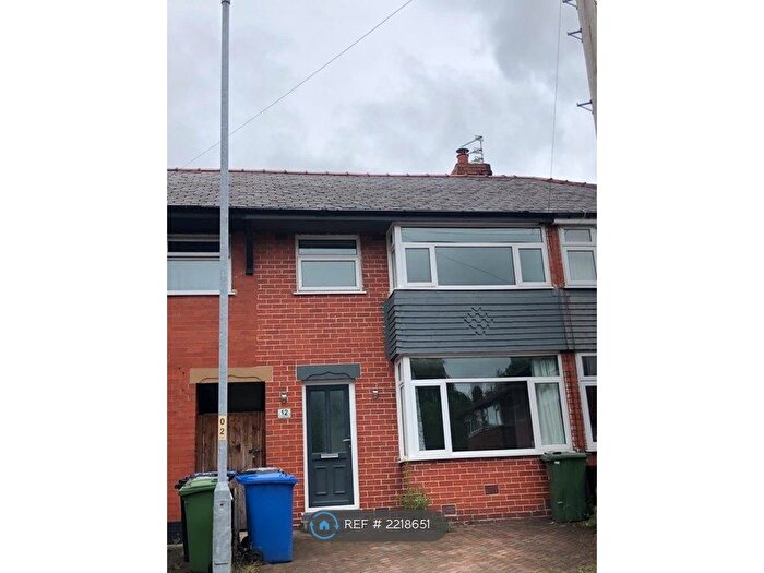3 Bedroom Terraced House To Rent In Broadway Close, Urmston, Manchester, M41