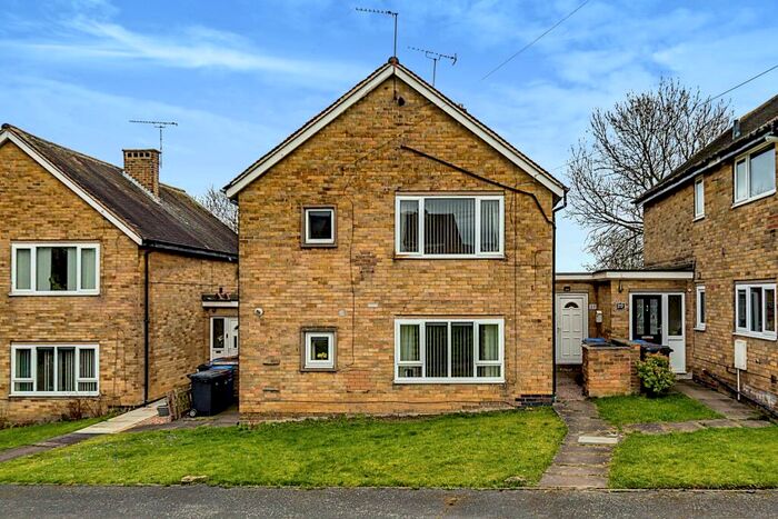 2 Bedroom Flat To Rent In Burns Drive, Chapeltown, Sheffield, South Yorkshire, S35