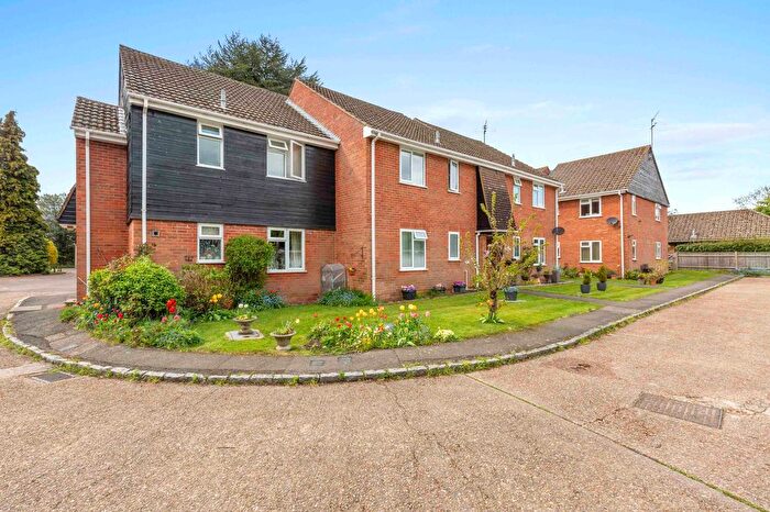 1 Bedroom Flat For Sale In Coulson Court, Prestwood, HP16