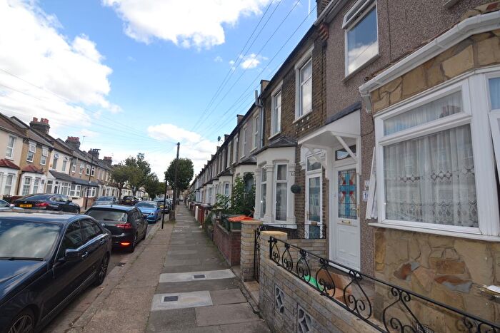 3 Bedroom Terraced House To Rent In Tweedmouth Road, London, E13