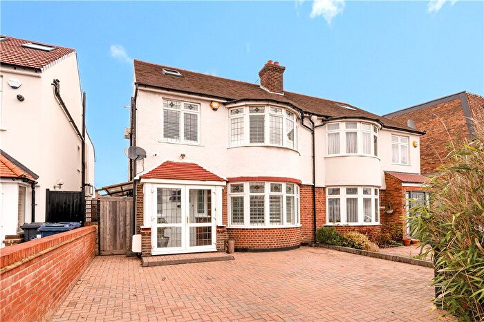 4 Bedroom Semi-Detached House For Sale In Popes Lane, Ealing, London, W5