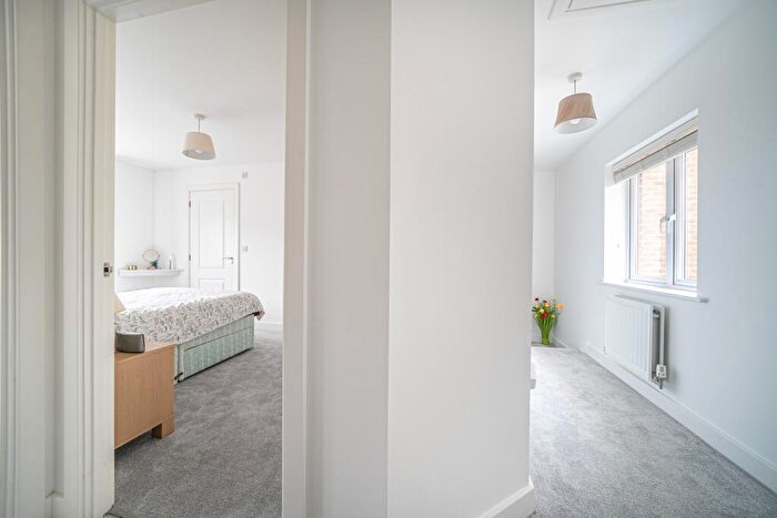 2 Bedroom Coach House For Sale In Masham Walk, Andover, SP11