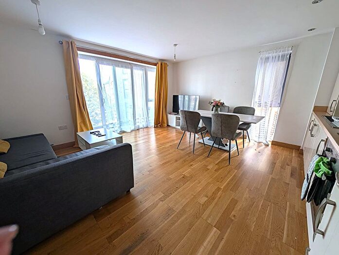 2 Bedroom Flat To Rent In Zodiac Close, Edgware, HA8