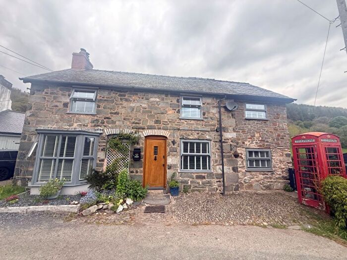 4 Bedroom Detached House For Sale In Fronlwyd, Penybontfawr, Oswestry, Shropshire, SY10