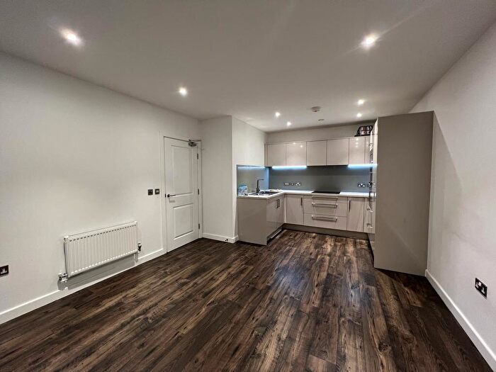 1 Bedroom Flat To Rent In High Road Leyton, Leyton, London, E10