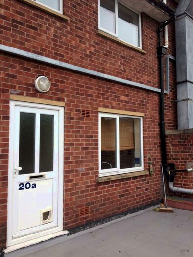 2 Bedroom Flat To Rent In Ellacombe Road, Bristol, BS30