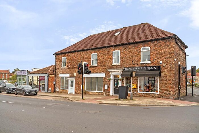 2 Bedroom Flat For Sale In Commercial Street, Tadcaster, LS24