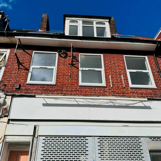 2 Bedroom Flat To Rent In Deansbrook Road, Burnt Oak, Edgware, HA8