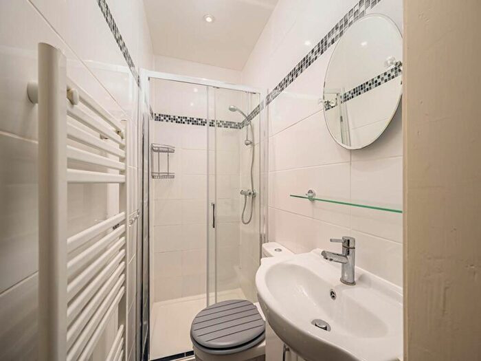 1 Bedroom Flat To Rent In Caledonian Crescent, Dalry, Edinburgh, EH11