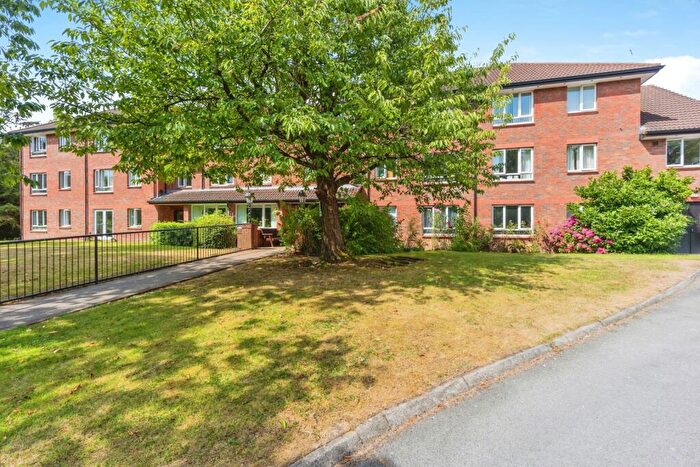 1 Bedroom Flat For Sale In The Hawthorns, Edge Lane, Stretford, Manchester, M32