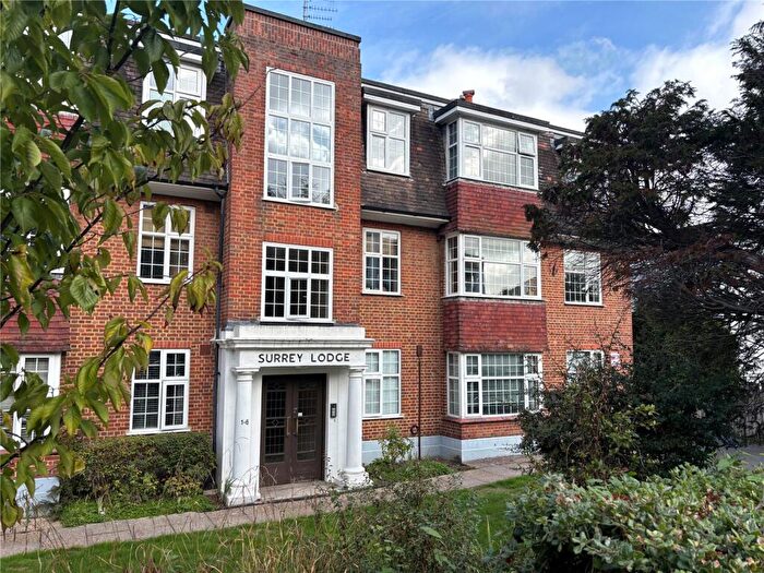 3 Bedroom Flat For Sale In Surrey Road, Bournemouth, Dorset, BH4