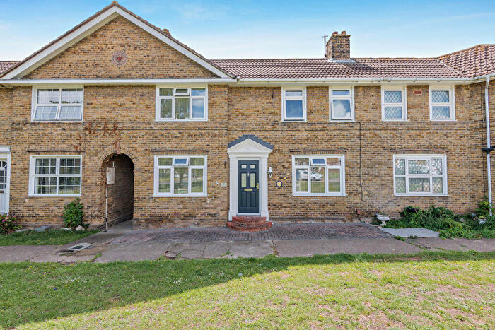 3 Bedroom Terraced House For Sale In Grovehurst Avenue, Kemsley, ME10