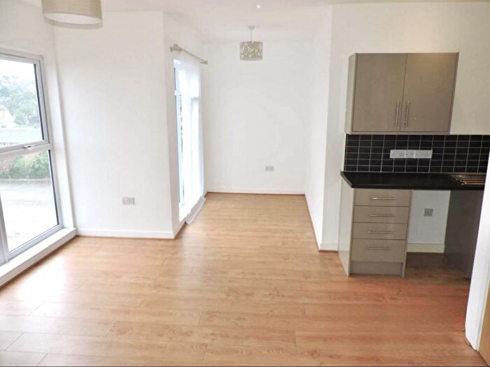 1 Bedroom Studio To Rent In Heelis Street, Heelis Street, S70