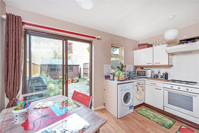 2 Bedroom Maisonette To Rent In Southerngate Way, London, SE14