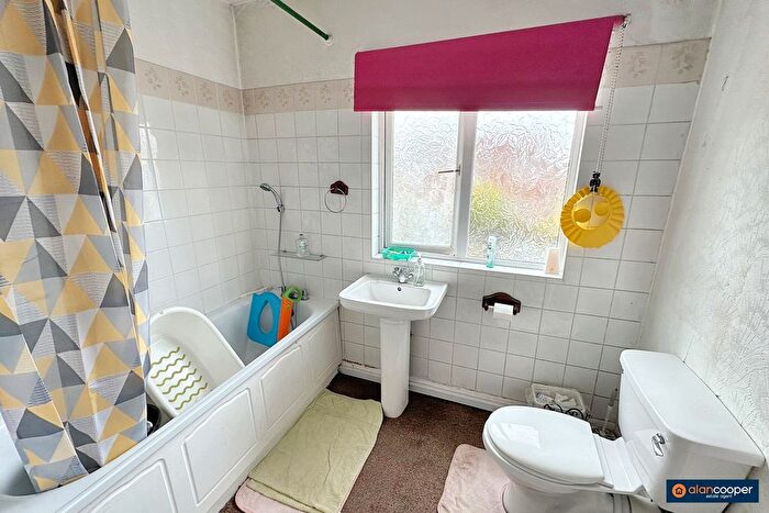 2 Bedroom Semi-Detached House For Sale In Villiers Street, Nuneaton, CV11