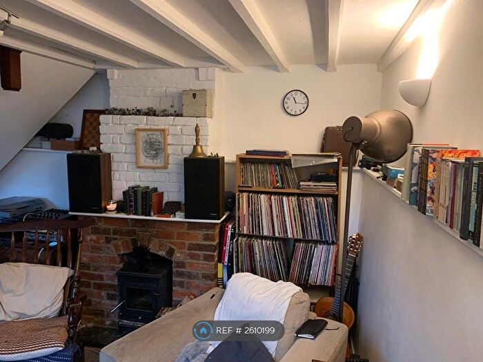 1 Bedroom End Of Terrace House To Rent In Dover Street, Maidstone, ME16