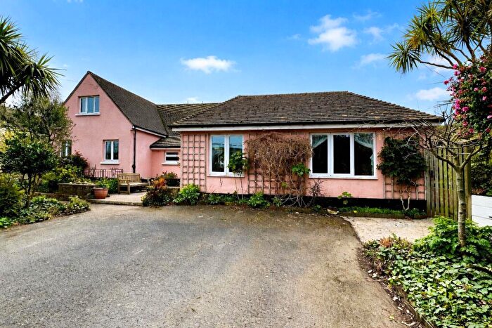 4 Bedroom Detached Bungalow For Sale In Croyde, EX33