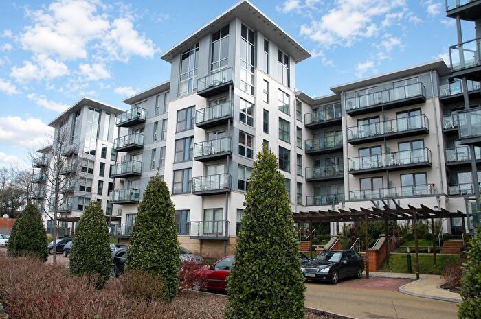 2 Bedroom Flat To Rent In Mckenzie Court, Maidstone, ME14