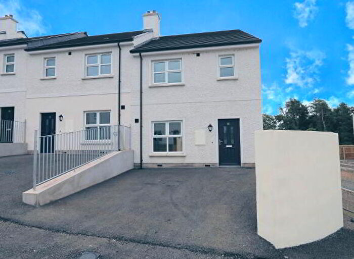 3 Bedroom End Of Terrace House For Sale In Castletown Brae, Fintona, BT78