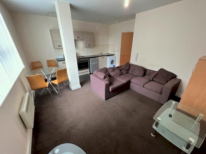 1 Bedroom Flat To Rent In Talbot Road, Old Trafford, Manchester, M16